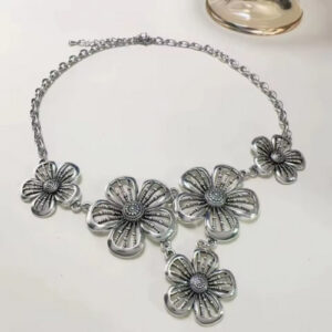 Bohemian Patchwork Flowers Pendant Necklace – Korean Fashion Vintage Punk Choker for Women