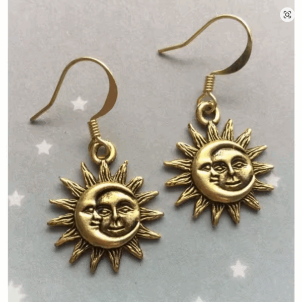Boho Sun & Moon Dangle Earrings – Retro Celestial Statement Jewelry