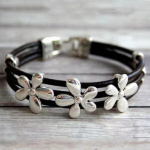 Bohemian Lucky Flower Leather Wrap Bracelet – Multilayer Handmade Unisex Bangle Gift